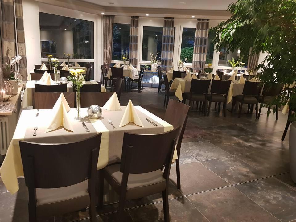 Waldhotel Sindelfingen Am Eichholz מראה חיצוני תמונה