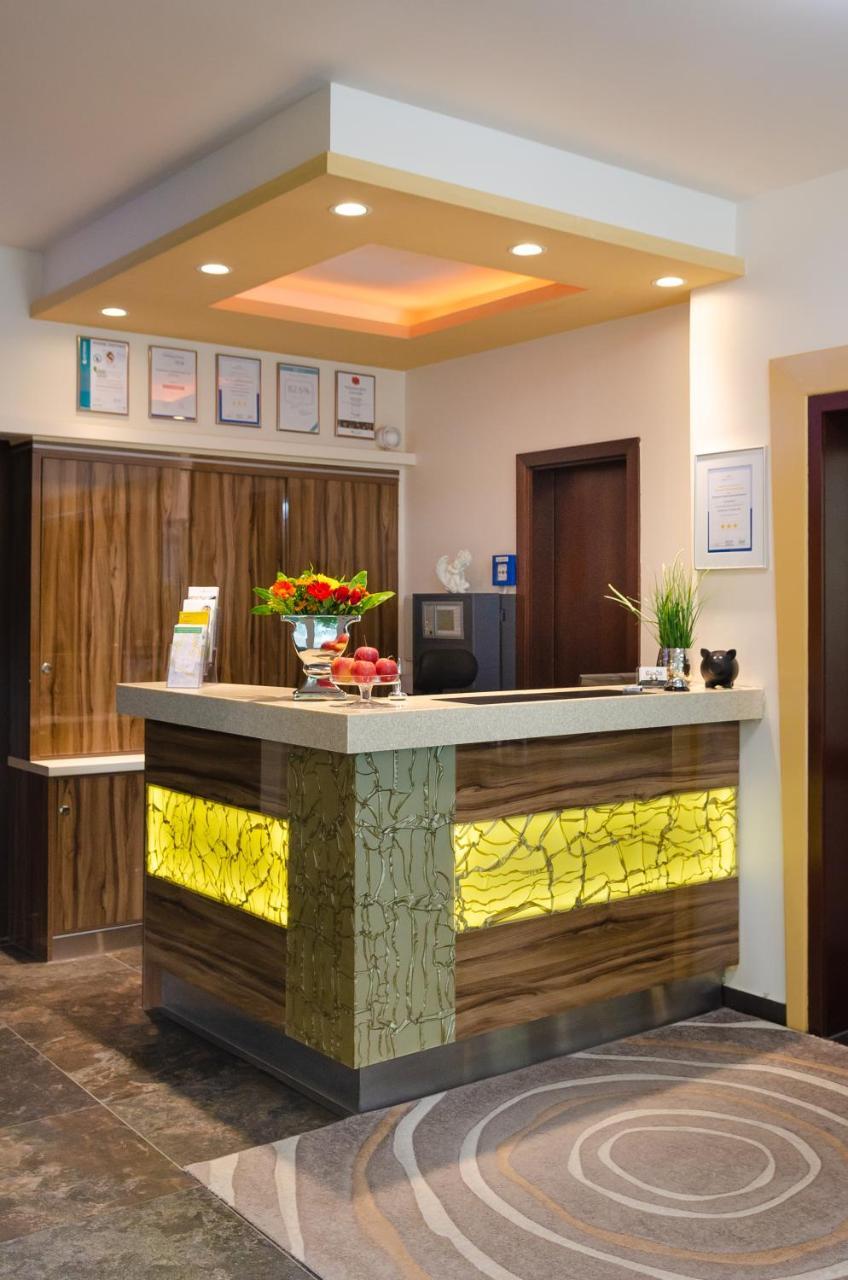 Waldhotel Sindelfingen Am Eichholz מראה חיצוני תמונה
