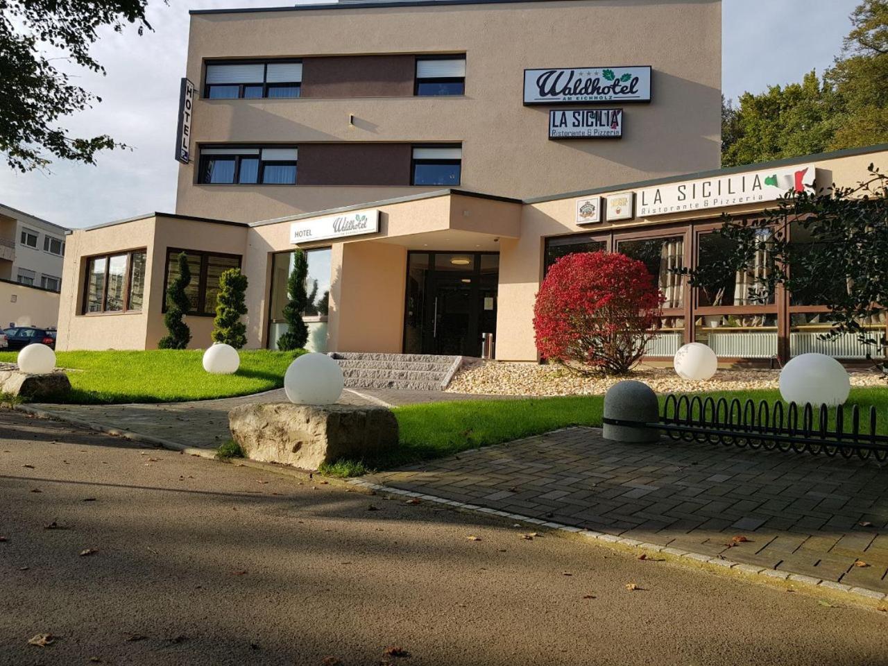 Waldhotel Sindelfingen Am Eichholz מראה חיצוני תמונה