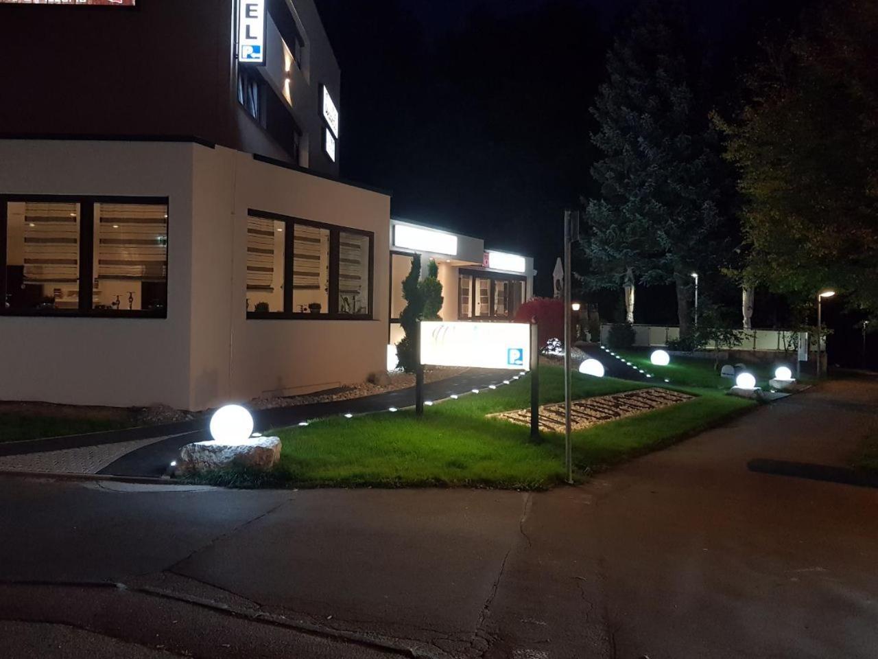 Waldhotel Sindelfingen Am Eichholz מראה חיצוני תמונה